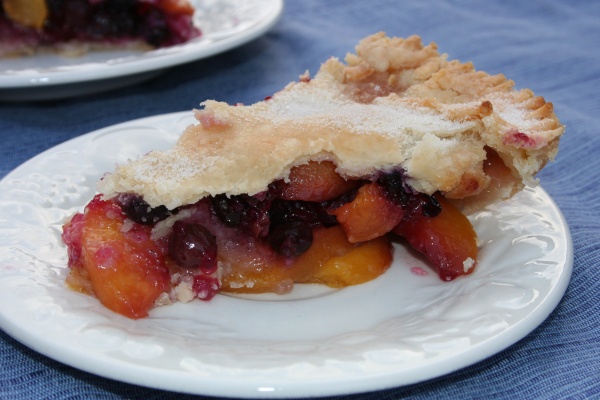 Peach & Blueberry Pie 2